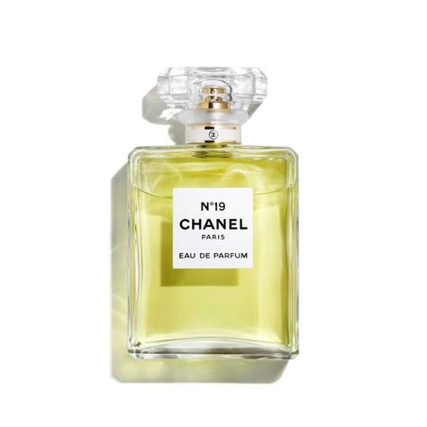 Chanel N°19 Eau de Parfum 